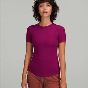 💜 Lululemon Classic Crew Neck Tee - Plum Purple 💜⭐️